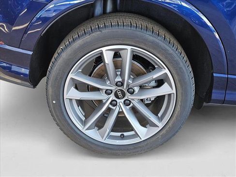 New 2025 Audi Q3 2.0T Premium w/ Convenience Package image 10