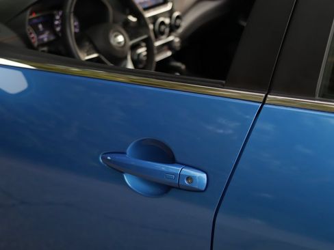 Used 2023 Nissan Sentra SR w/ SR Premium Package FWD image 34