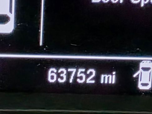 Used 2022 Chevrolet Malibu LT FWD image 37