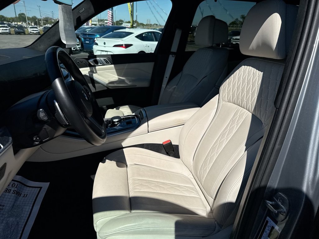 Used 2024 BMW X5 xDrive40i w/ M Sport Package AWD/4WD image 22