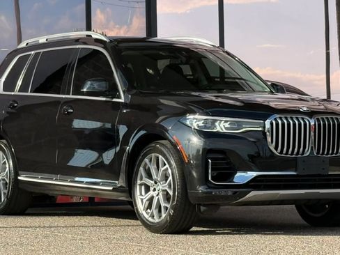 Used 2020 BMW X7 xDrive40i w/ Cold Weather Package AWD/4WD image 17