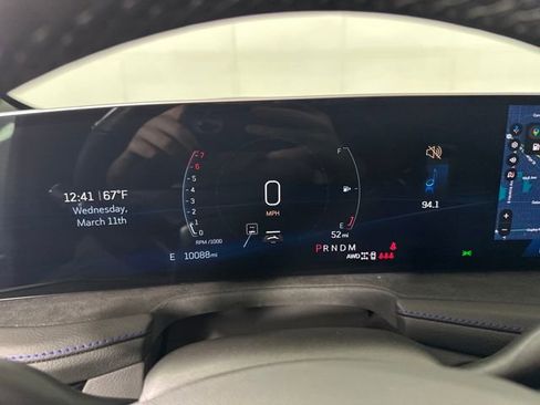 Used 2025 Cadillac XT4 Sport w/ LPO, Onyx Lite Package image 17