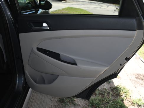 Used 2021 Hyundai Tucson SEL image 19