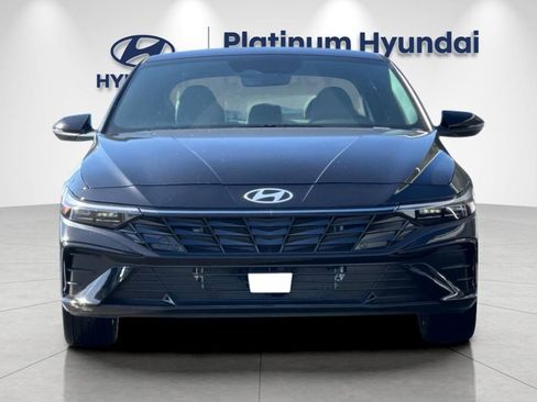New 2026 Hyundai Elantra Limited FWD image 9