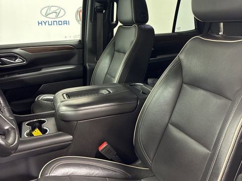 Used 2021 Chevrolet Tahoe Premier w/ Premium Package image 11