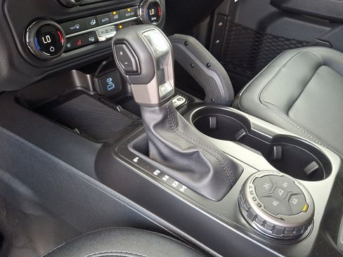 New 2025 Ford Bronco Badlands AWD/4WD image 15