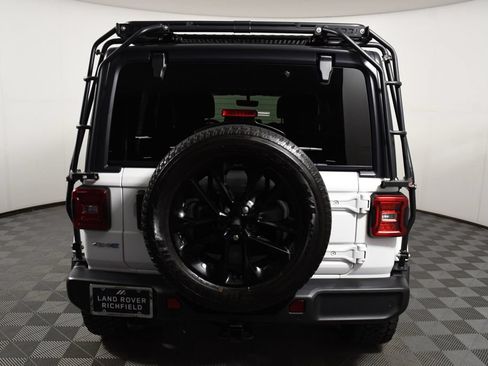 Used 2021 Jeep Wrangler Unlimited Sahara w/ Cold Weather Group AWD/4WD image 5