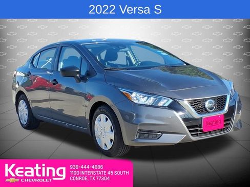 Used 2022 Nissan Versa S FWD image 1