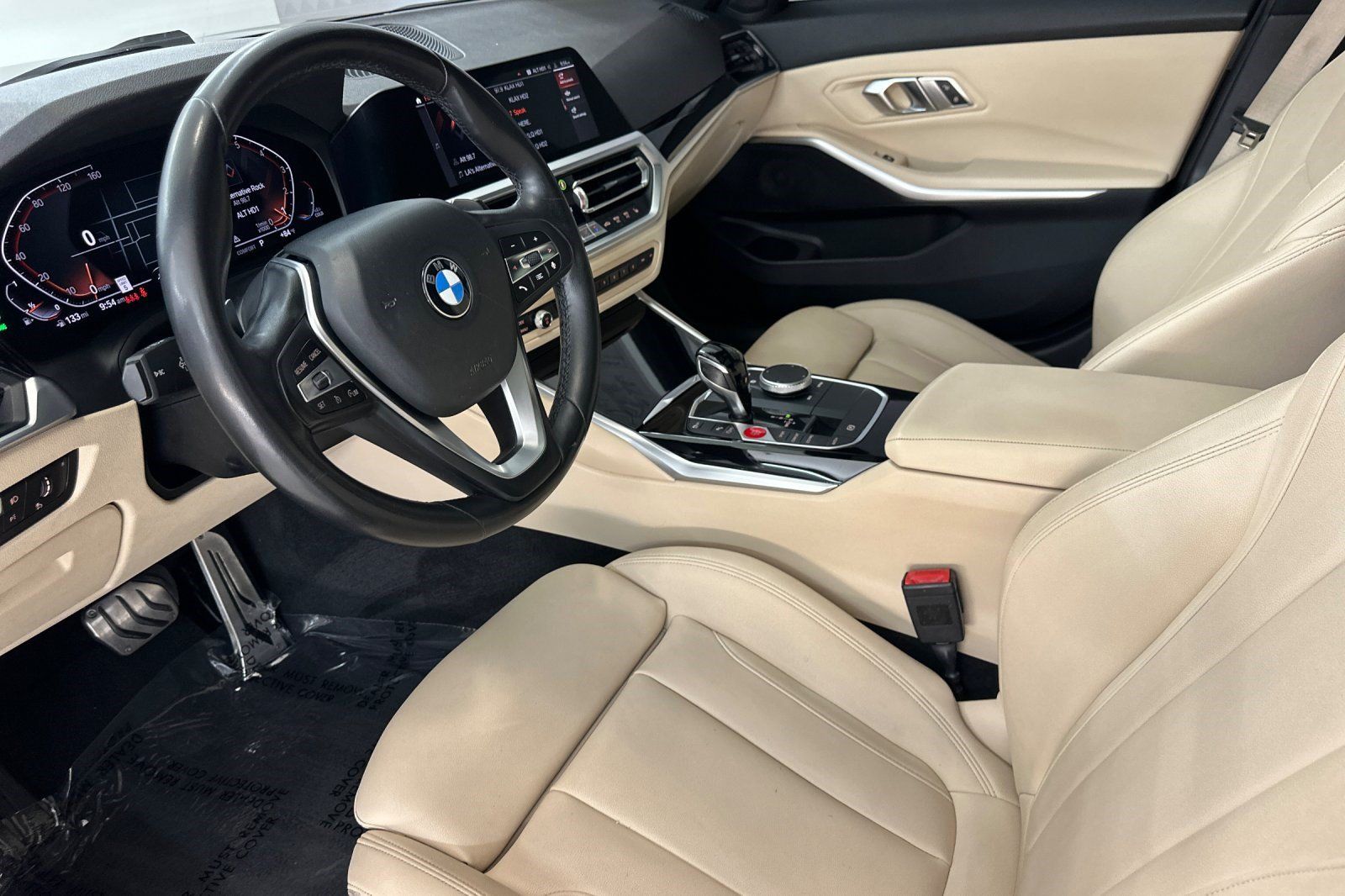 Used 2019 BMW 330i Sedan w/ Convenience Package RWD image 4