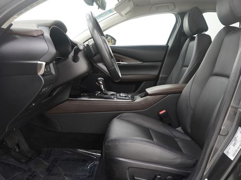 Used 2024 MAZDA CX-30 AWD 2.5 S w/ Premium Package image 18