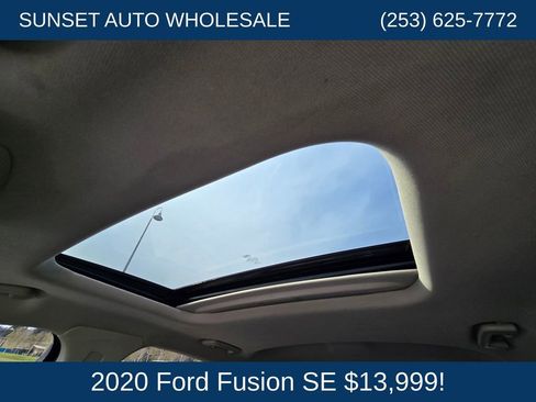Used 2020 Ford Fusion SE FWD image 39