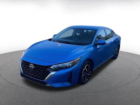 Used 2025 Nissan Sentra SV image 7