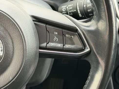 Used 2018 MAZDA MAZDA3 Touring image 26