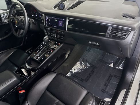 Used 2022 Porsche Macan S w/ Premium Package Plus AWD/4WD image 29