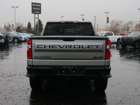 Used 2024 Chevrolet Silverado 1500 ZR2 w/ Technology Package image 5