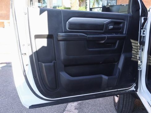 Used 2020 RAM 5500 Tradesman image 16