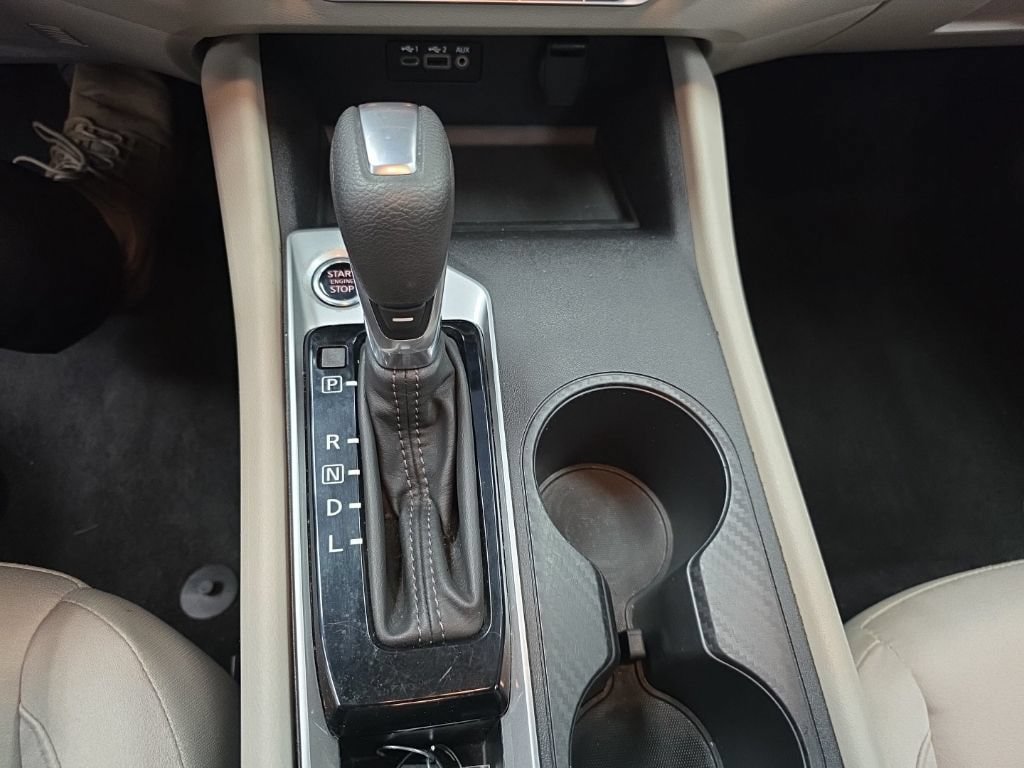 Used 2025 Nissan Altima 2.5 SV FWD image 26
