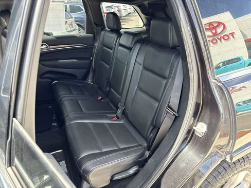 Used 2014 Jeep Grand Cherokee Overland AWD/4WD image 12