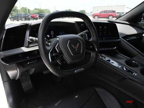 Used 2026 Chevrolet Corvette Z06 w/ Stealth Interior Trim Package RWD image 8