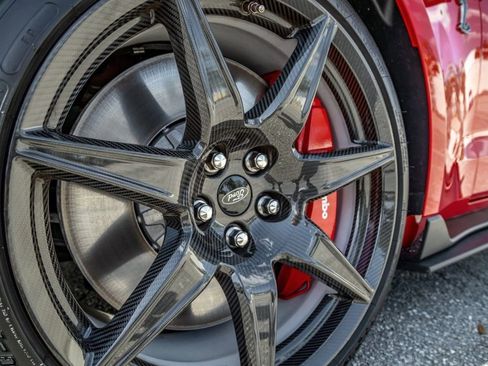 Used 2021 Ford Mustang Shelby GT500 w/ Carbon Fiber Track Pack image 4