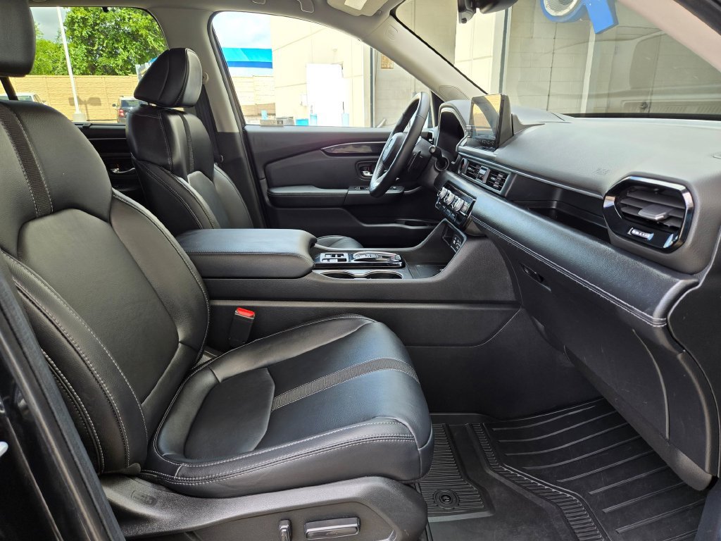 Used 2023 Honda Pilot Touring image 27