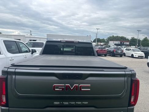 Used 2021 GMC Sierra 1500 AT4 w/ AT4 Preferred Package AWD/4WD image 3