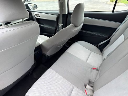 Used 2015 Toyota Corolla LE FWD image 25