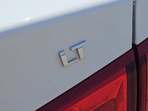 Used 2025 Chevrolet Malibu LT FWD image 12