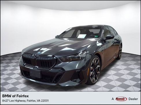 Certified 2025 BMW 550e xDrive w/ Executive Package image 1