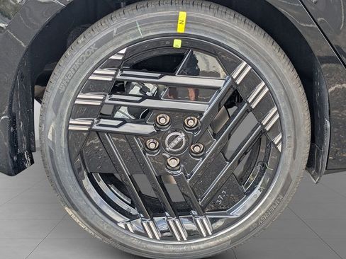 New 2026 Nissan Sentra SR w/ Floor Mat Package image 7