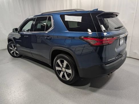 Used 2023 Chevrolet Traverse LT w/ LT Premium Package AWD/4WD image 7