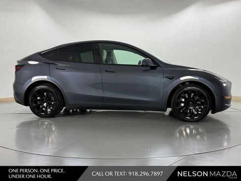 Used 2020 Tesla Model Y Long Range AWD/4WD image 5