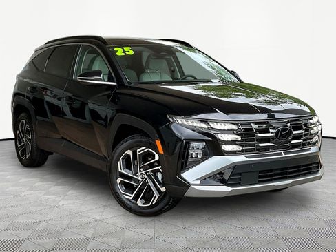 Used 2025 Hyundai Tucson Limited AWD/4WD image 3