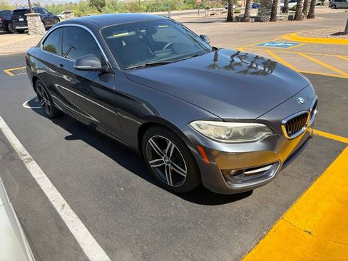 Used 2017 BMW 230i xDrive Coupe AWD/4WD image 3