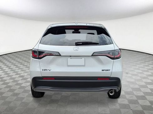 New 2027 Honda HR-V Sport image 4