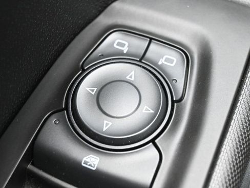 Used 2021 Chevrolet Silverado 1500 Custom image 13