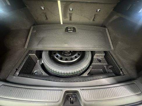 Certified 2023 Buick Envision Avenir AWD/4WD image 13