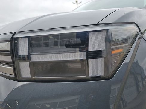 Used 2025 Hyundai Santa Fe SEL FWD image 31