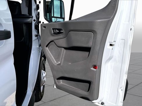Used 2025 Ford Transit 250 148 Medium Roof Extended AWD image 24