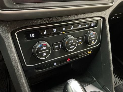 Used 2021 Volkswagen Atlas Cross Sport SE FWD image 23