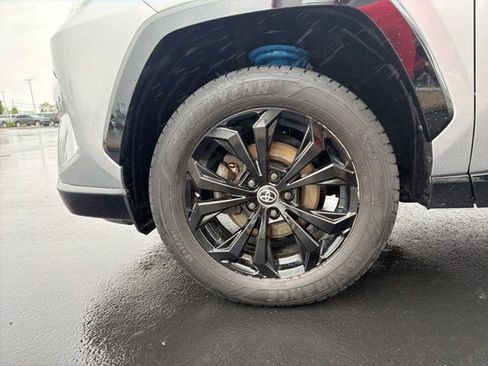 Used 2022 Toyota RAV4 XSE w/ XSE Grade Weather Package AWD/4WD image 11