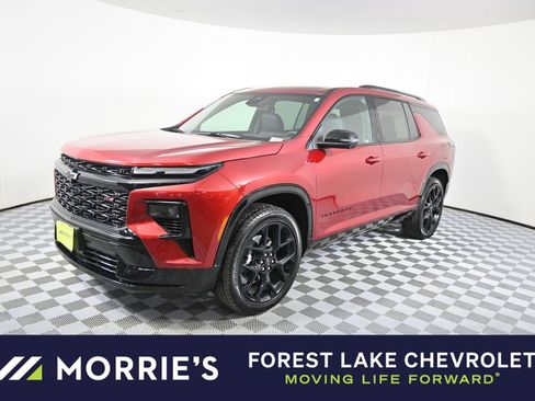 Used 2024 Chevrolet Traverse RS image 1