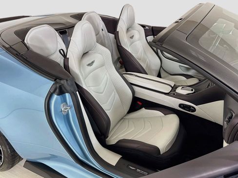 Used 2023 Aston Martin DBS Superleggera Volante RWD image 27