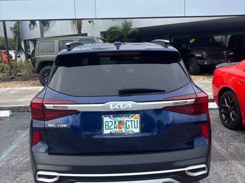 Used 2022 Kia Seltos EX AWD/4WD image 8