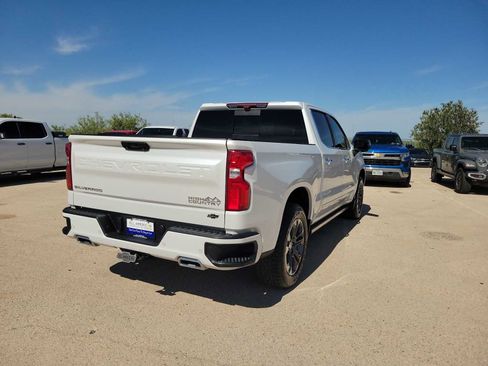 Used 2023 Chevrolet Silverado 1500 High Country w/ Technology Package AWD/4WD image 8