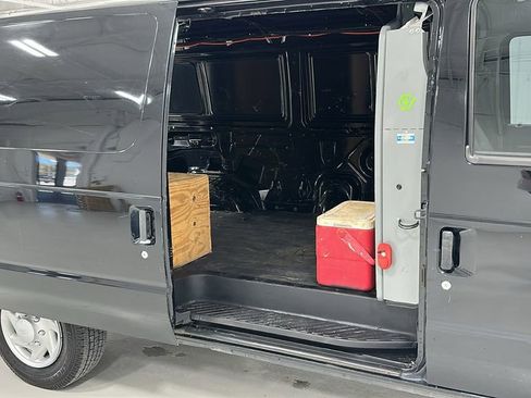 Used 2014 Ford E-150 and Econoline 150 w/ Power Group image 13