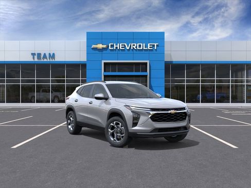 New 2026 Chevrolet Trax LT w/ Driver Confidence Package FWD image 1