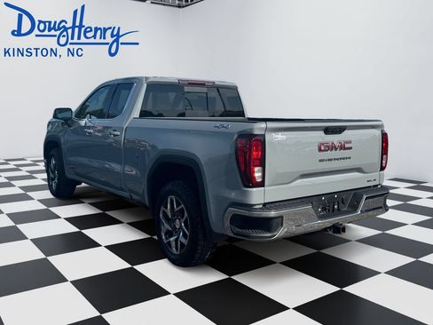 Used 2024 GMC Sierra 1500 SLE w/ Preferred Package AWD/4WD image 3