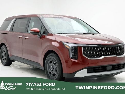 Used 2025 Kia Carnival FWD image 1