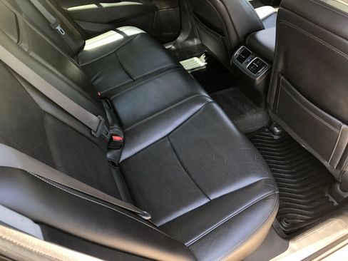Used 2014 Acura RLX w/ Technology Package FWD image 32